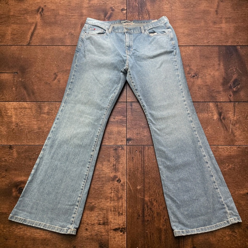 Vintage Y2K Tommy Hilfiger Low Rise Flare Jeans Light Wash Denim Size 16 W36xL33